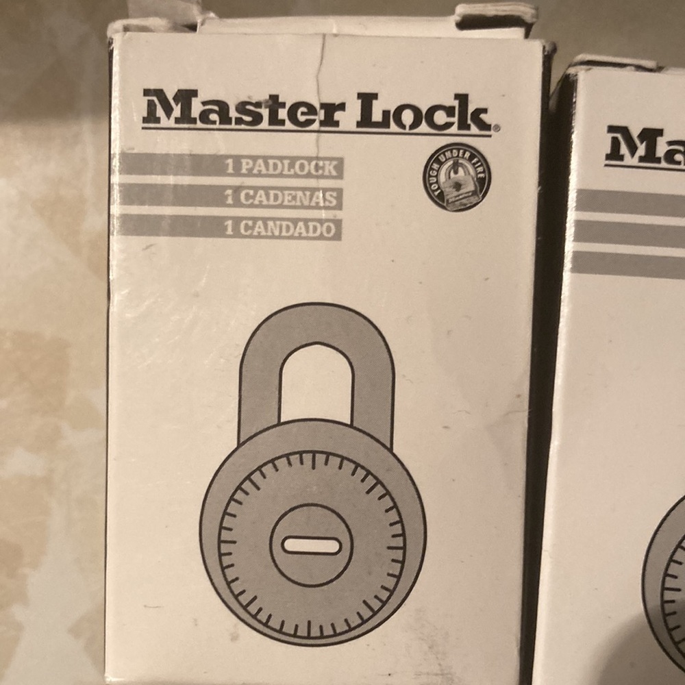 Masterlock padlock bundle - Picture 2 of 8